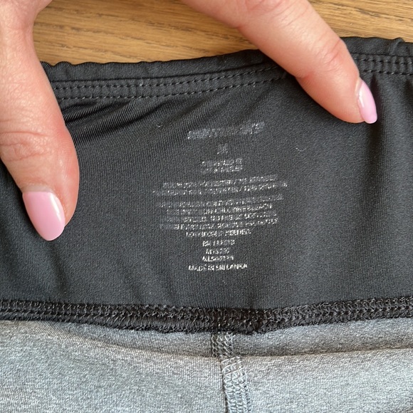 Shorts size medium - Picture 3 of 4